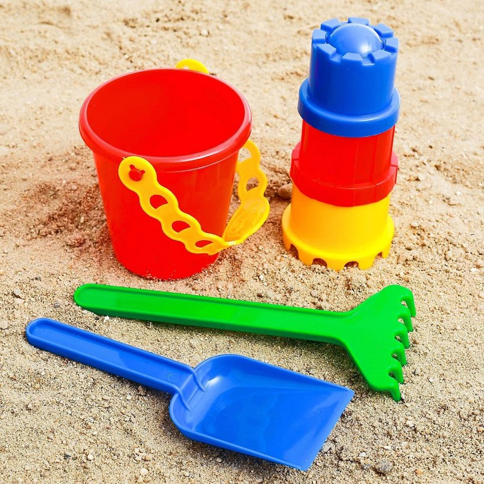 Набор для игры в песке 6 предметов Ведерко, лопатка, нрабли, 3 формочки